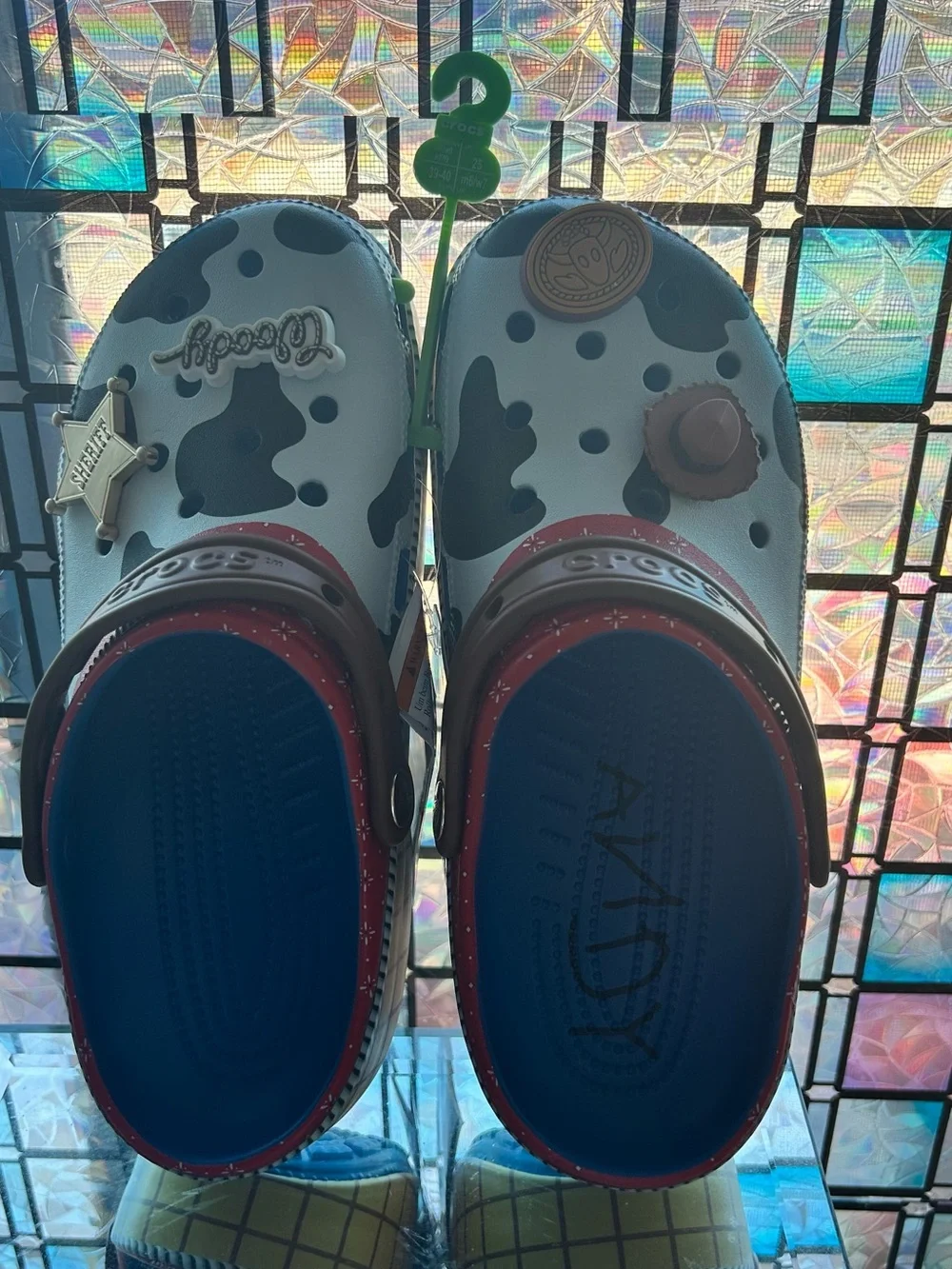 TOY STORY CROCS M7/W9 “property of ANDY”💚